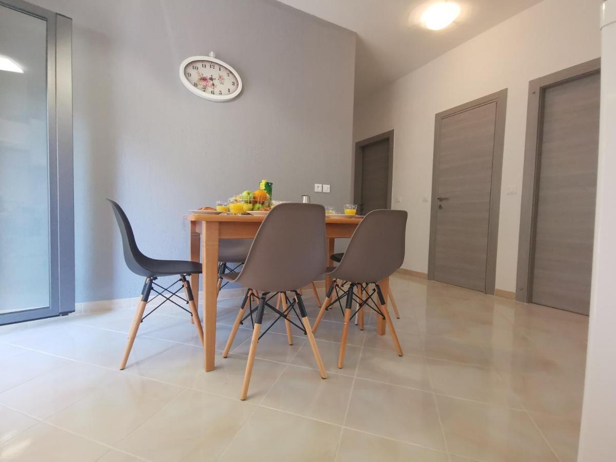 Pineta With Terrace & Park Wood View